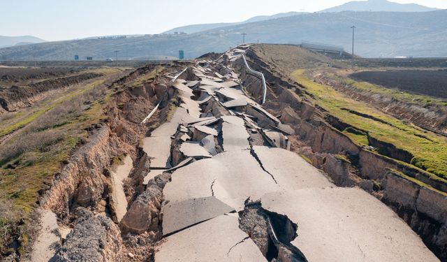 Depremler, yeraltı yaşamı için "yakıt" sağlıyor olabilir