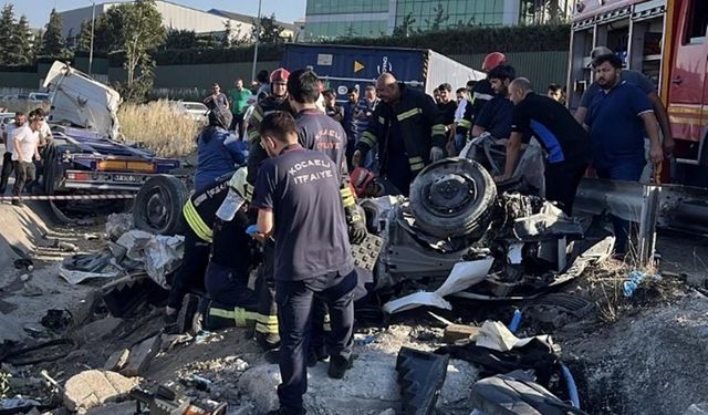 Zincirleme kazada 5 kişi hayatını kaybetti
