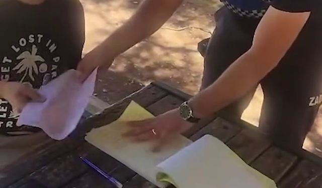 Gaziantep'te yere çöp ve izmarit atan vatandaşlara ceza kesildi