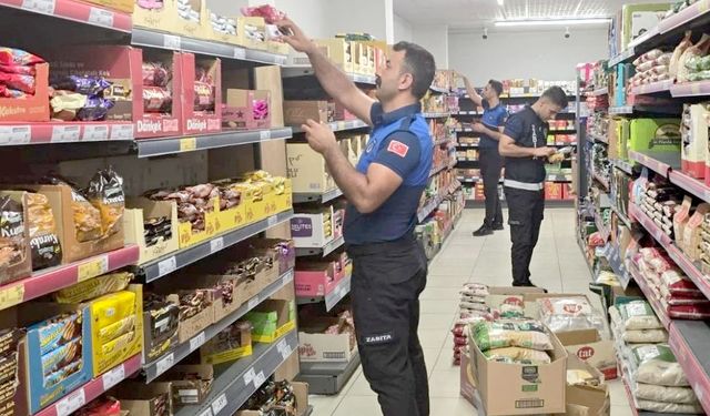 Batman'da Market ve Bakkallara Sıkı Denetim: Tarihi geçmiş ürün bulundu