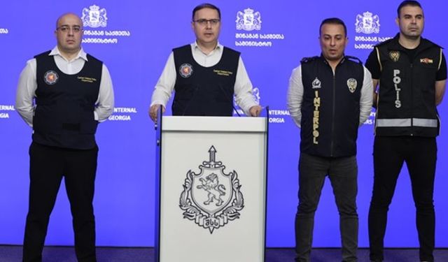 Kırmızı bültenle aranan 12 kişi Gürcistan’da yakalandı