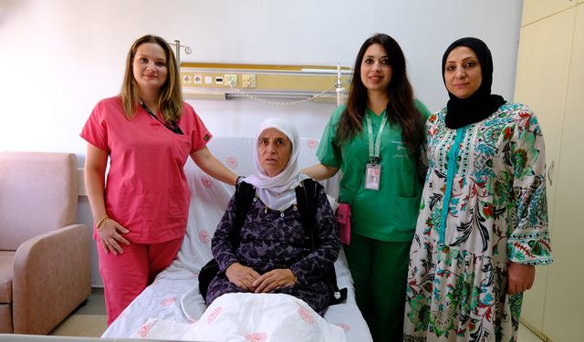 Nefes darlığı yaşayan kadının kalbinin üzerinden 2 kiloluk kitle çıkarıldı