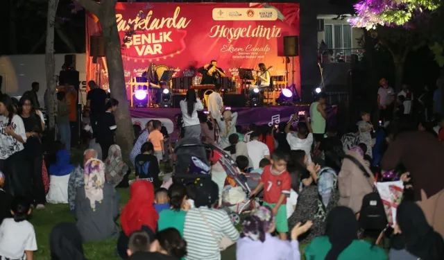 PARKLARDA ŞENLİK VAR KONSERLERİ SÜRÜYOR