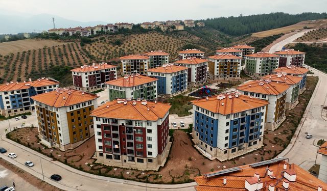 Bakan Kurum'dan 'deprem konutları' paylaşımı: Söz verdiysek, yaparız