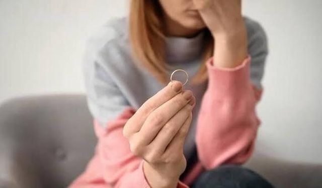 Eşine hakaret eden koca, boşanma davasında kusurlu bulundu