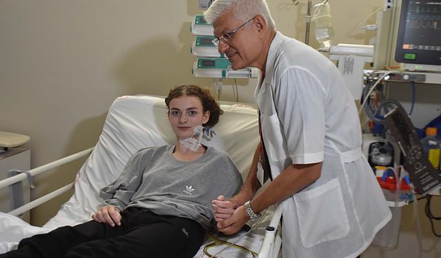 İngiliz hasta İzmir'de sağlığına kavuştu