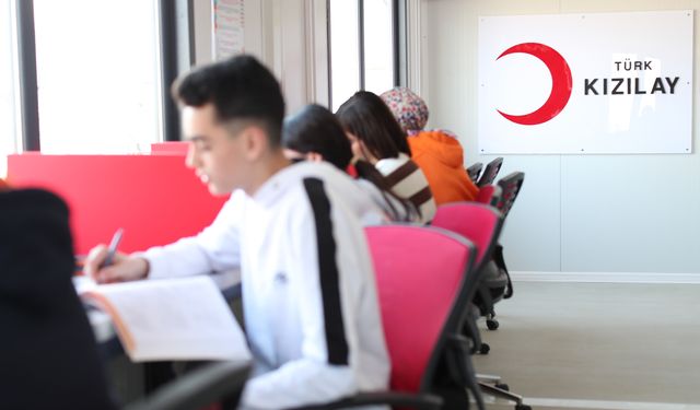 Kızılay: Kütüphanelerimizde hazırlanan 504 öğrenci üniversiteli oldu