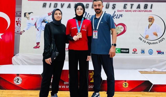 Karate Türkiye Şampiyonasından Dereceler Geldi