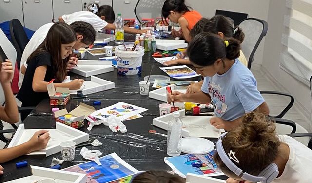 Aile ve Sosyal Hizmetlerden “Geleceğe Sanat Köprüsü” Projesi