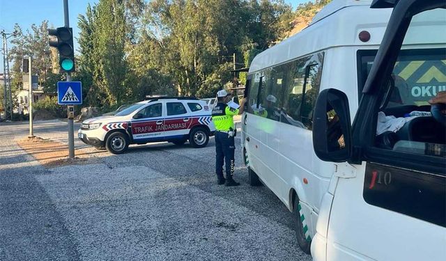 jandarmadan öğrenci servislerine sıkı denetim