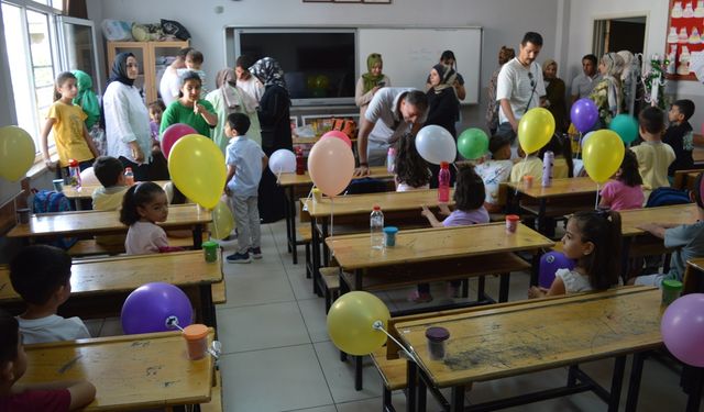 Uyum haftası başladı: Veliler ve öğrenciler heyecanlı
