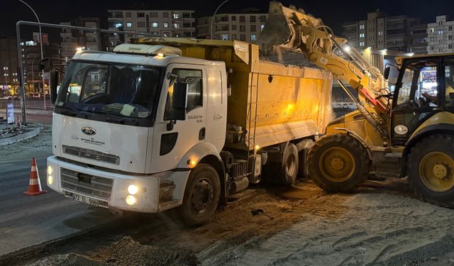 Trafik Düzenleme ve Yol Genişletme Çalışmaları Devam Ediyor