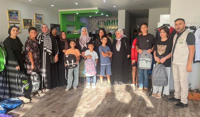 Batman’da 650 Yetim Öğrencinin Kırtasiye İhtiyacı Karşılandı