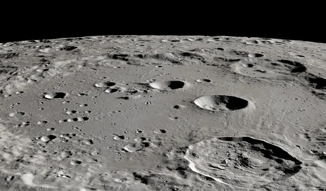 Araştırma: Ay’da büyük platin rezervleri olabilir