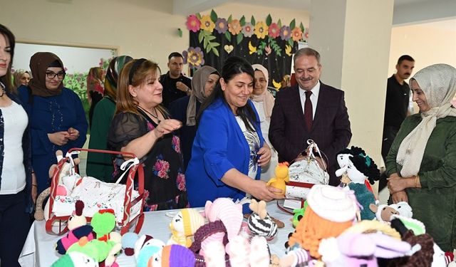 Batman'da Kadın Kursiyerlerden “El Emeği Göz Nuru Sergisi”