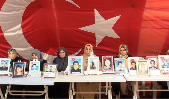 Diyarbakır'daki evlat nöbeti 7’nci yılına girdi: Terörsüz bir Türkiye istiyoruz