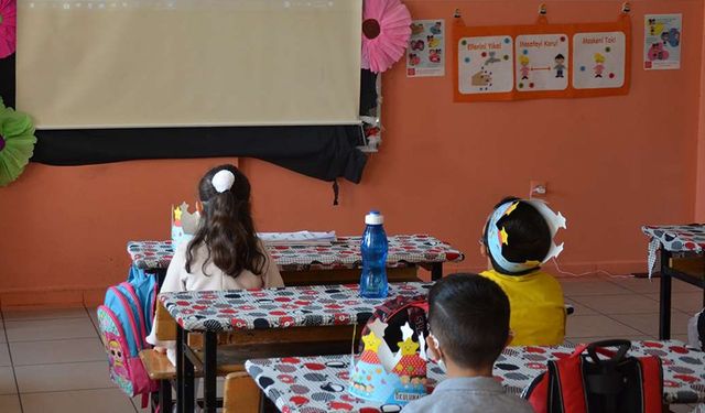 Çocuğa hijyen kurallarını öğretmek, ebeveynlerin en önemli görevi
