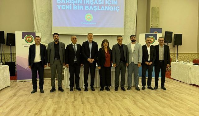 Barışın İnşası İçin Yeni Bir Başlangıç" Toplantısı Diyarbakır'da Gerçekleştirildi