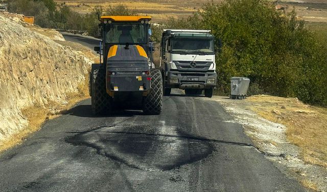 Gercüş’te 170 Kilometrelik Köy Yolu Asfaltlandı