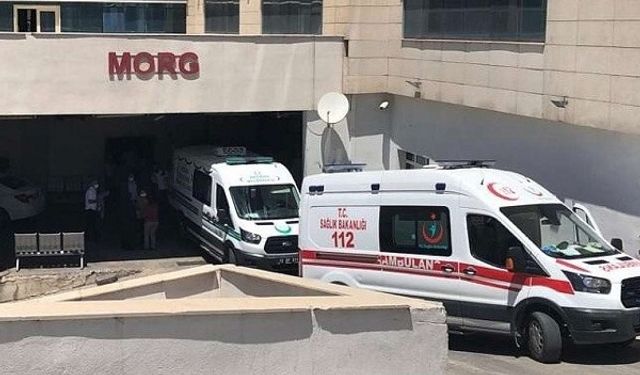 Siirt'te traktörün altında kalan kişi hayatını kaybetti