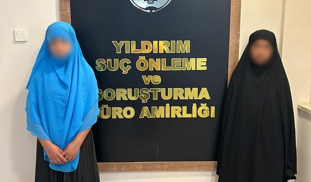Tırnakçılık yöntemiyle hırsızlık yapan 3 kadın yakalandı