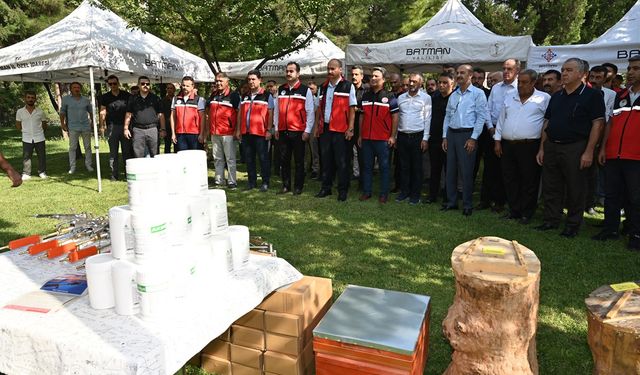 Arıcılara 100 Adet Oksalik Asit Buharlaştırma Cihazı Dağıtıldı