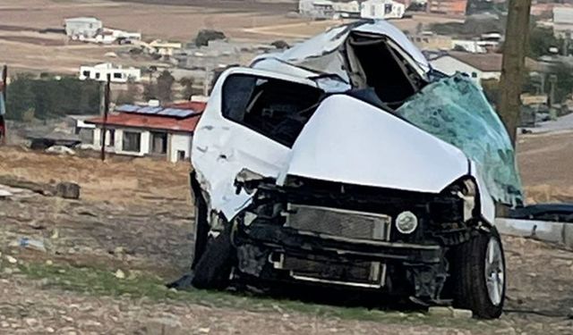 Diyarbakır’da yol çalışması bölgesinde kaza: Genç hemşire hayatını kaybetti