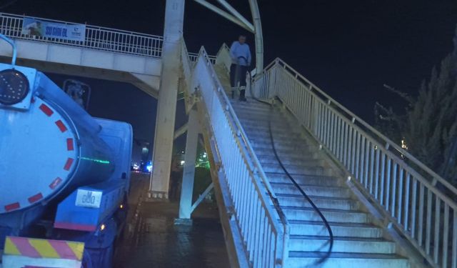 Yaya üstgeçitleri ve demiryolu alt geçitleri temizlendi