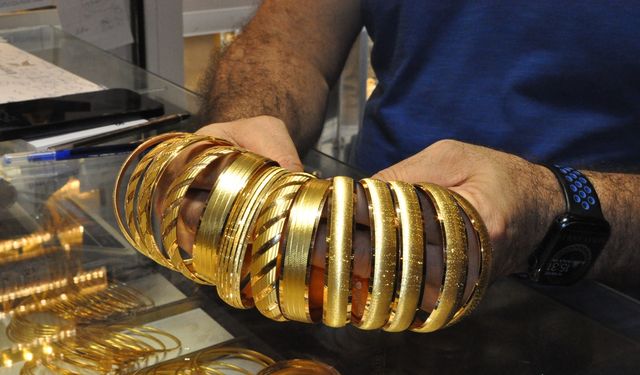 Altın 4 bin doların altına indi