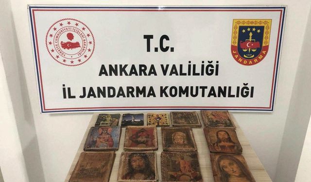 6 milyon dolar değerinde el yazması kitaplar ele geçirildi