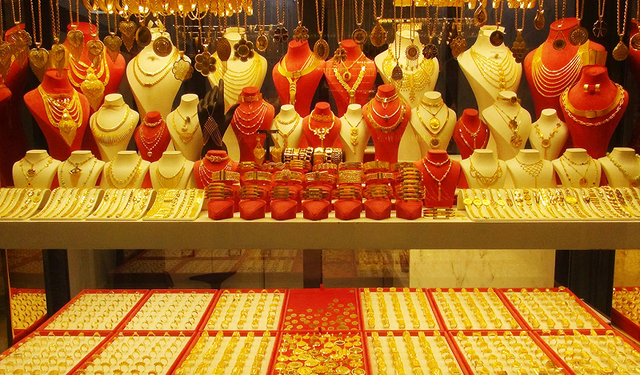 Kuyumculardan altın tahmini