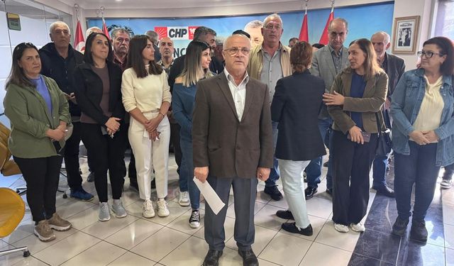 'O' ilde CHP yönetimi kendilerini partiye kilitleyip, nöbet başlattı