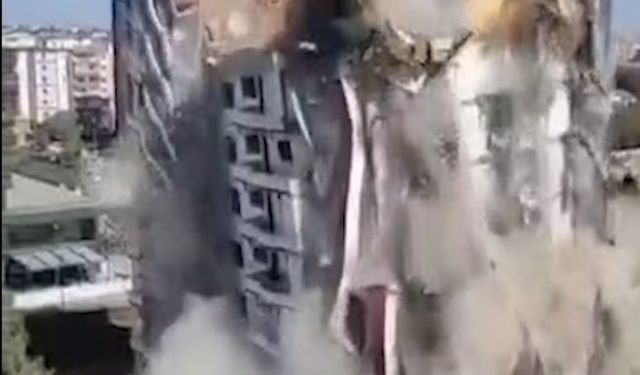 Diyarbakır’da 11 katlı bina, yıkım sırasında çöktü