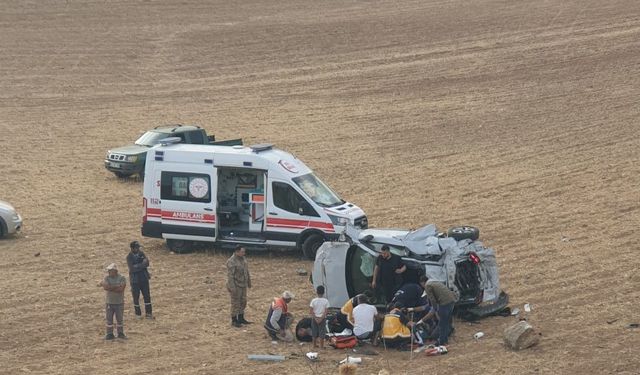 Diyarbakır’da otomobil şarampole yuvarlandı: 1 ölü, 3 ağır yaralı
