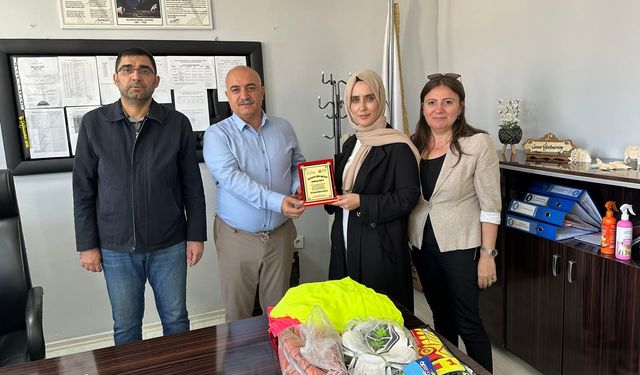EN ÇOK PİL TOPLAYAN OKULLARA ÖDÜL