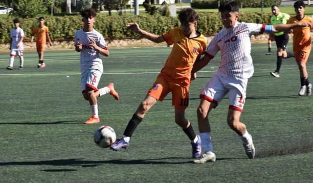 Batman Futbolunun Yükselen Yıldızları: 300 Genç Sahada, Gelecek Parlıyor!"