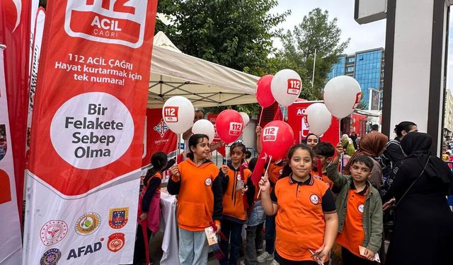 112 Acil Çağrı Merkezi, Kitap Fuarı’nda Vatandaşları Bilinçlendirdi