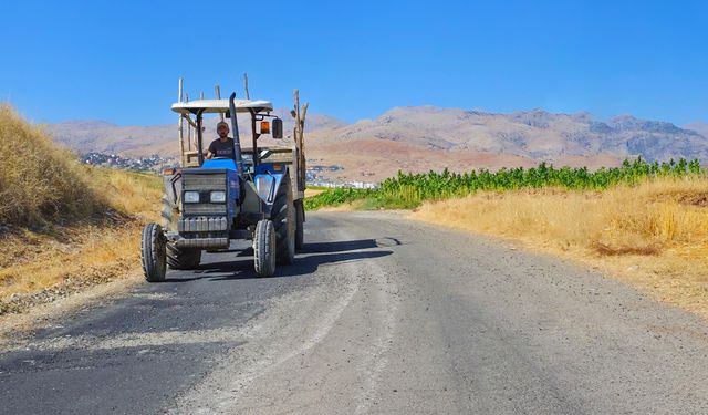 Batman İl Özel İdaresi Kozluk’ta Yol Standartlarını Yükseltti