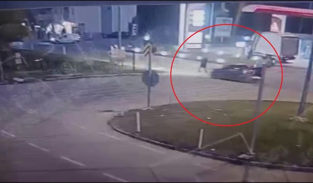 Yolun karşısına geçerken otomobilin çarptığı yaya öldü