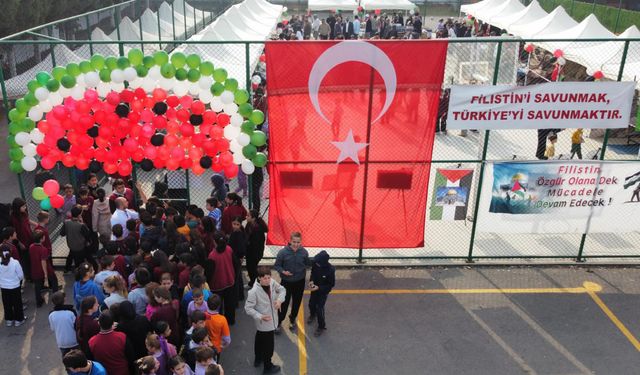İlkokulda Gazze yararına kermes: 5 saate 400 bin lira toplandı