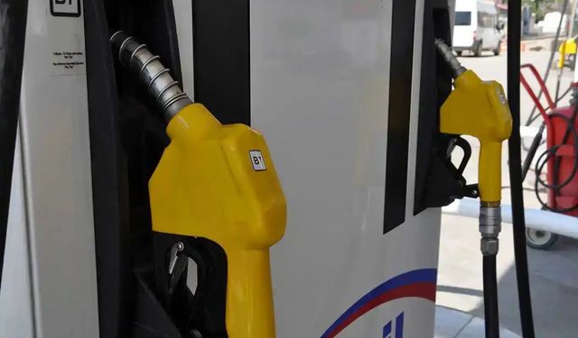 Benzine zam geldi