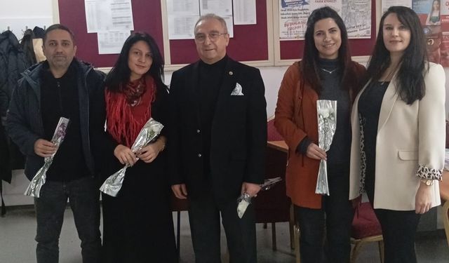 Emekliler derneği başkanı Ekmen, Öğretmenler gününü kutladı