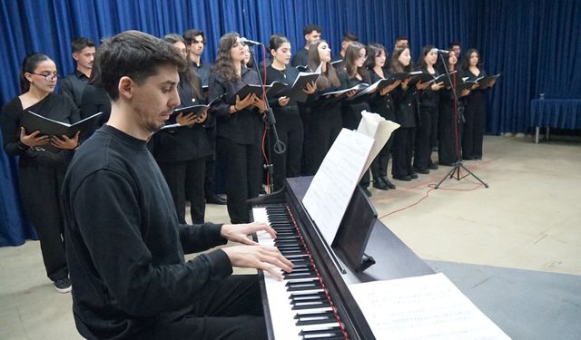 Kozluk’ta Cumhuriyet Marşları Konseri