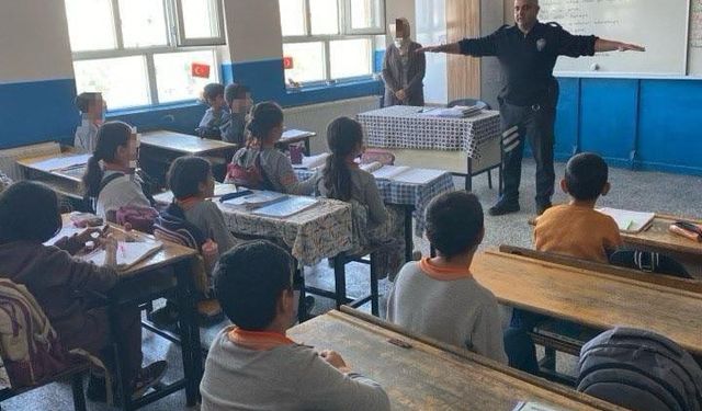 Batman’da Öğrencilere Polislik ve Güvenlik Eğitimi Verildi