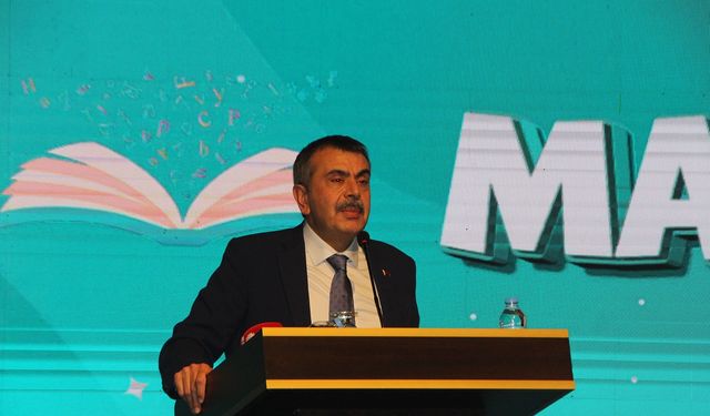 Çocuklarımızın değerlerine bağlı olarak yetişmelerini istiyoruz