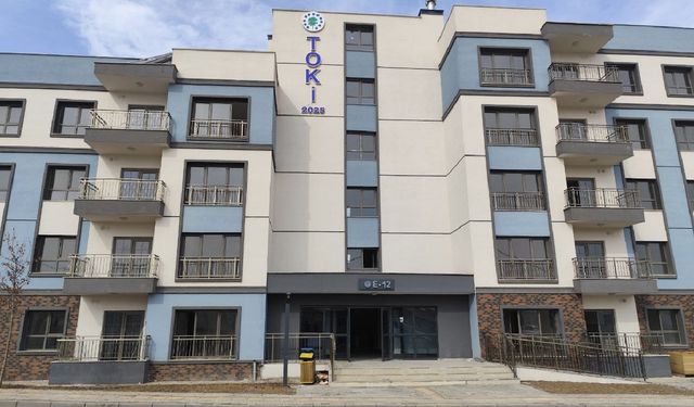 Depremzedeler için konut ve iş yeri kuraları çekilecek