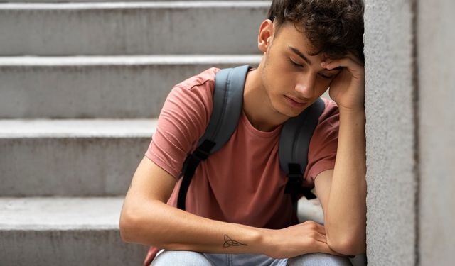 Gençlerin ruh sağlığı 15 yılda üçte bir oranında kötüleşti