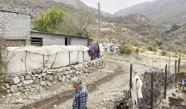 “Kırk yıldır hizmet bekliyoruz”