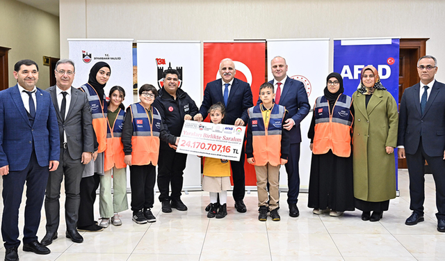 Gazze için toplanan 24 Milyon TL AFAD’a teslim edildi