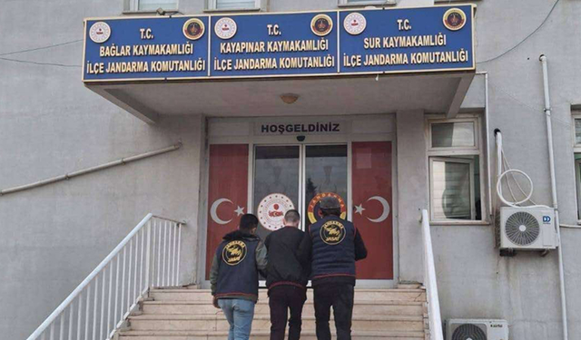 Farklı suçlardan aranan 94 kişi yakalandı